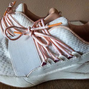 Under Armour Sneakers